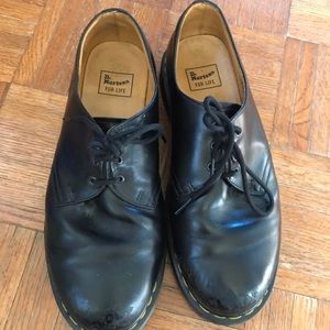 Dr. Marten 3 eyes